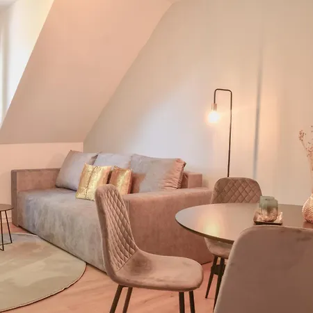 Milpau Buer 2 - Modernes Mit Queensize-bett, Netflix, Nespresso, Waschmaschine & Smart Tv * Gelsenkirchen