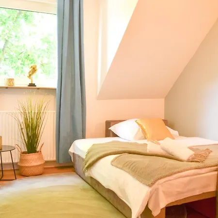 Milpau Buer 2 - Modernes Mit Queensize-bett, Netflix, Nespresso, Waschmaschine & Smart Tv